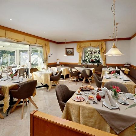 Pension Alpenblick Lagundo Eksteriør billede